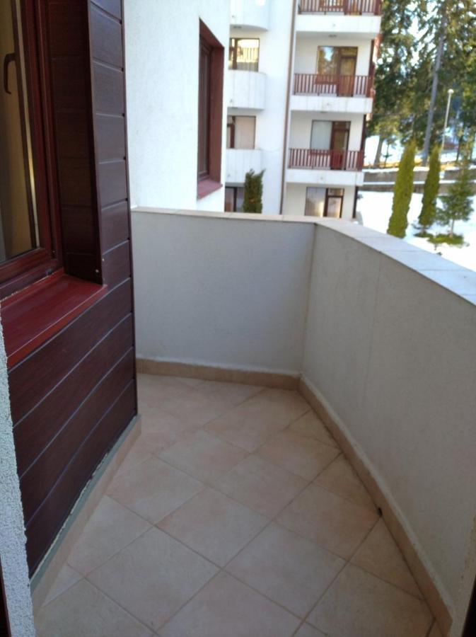 בורובץ Apart Hotel Flora Residence - Clover Building Flat 09 מראה חיצוני תמונה