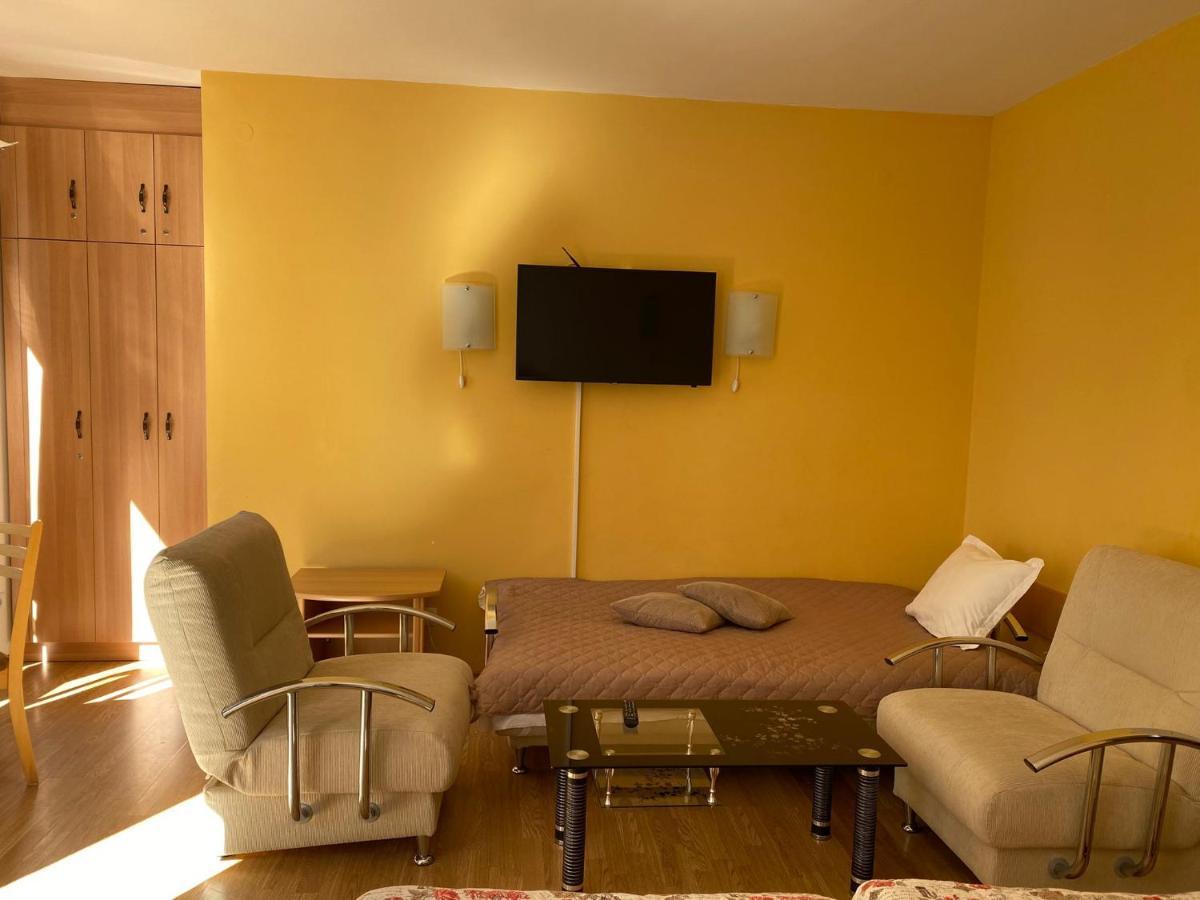 בורובץ Apart Hotel Flora Residence - Clover Building Flat 09 מראה חיצוני תמונה
