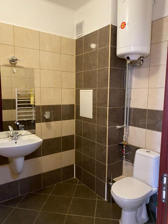 בורובץ Apart Hotel Flora Residence - Clover Building Flat 09 מראה חיצוני תמונה